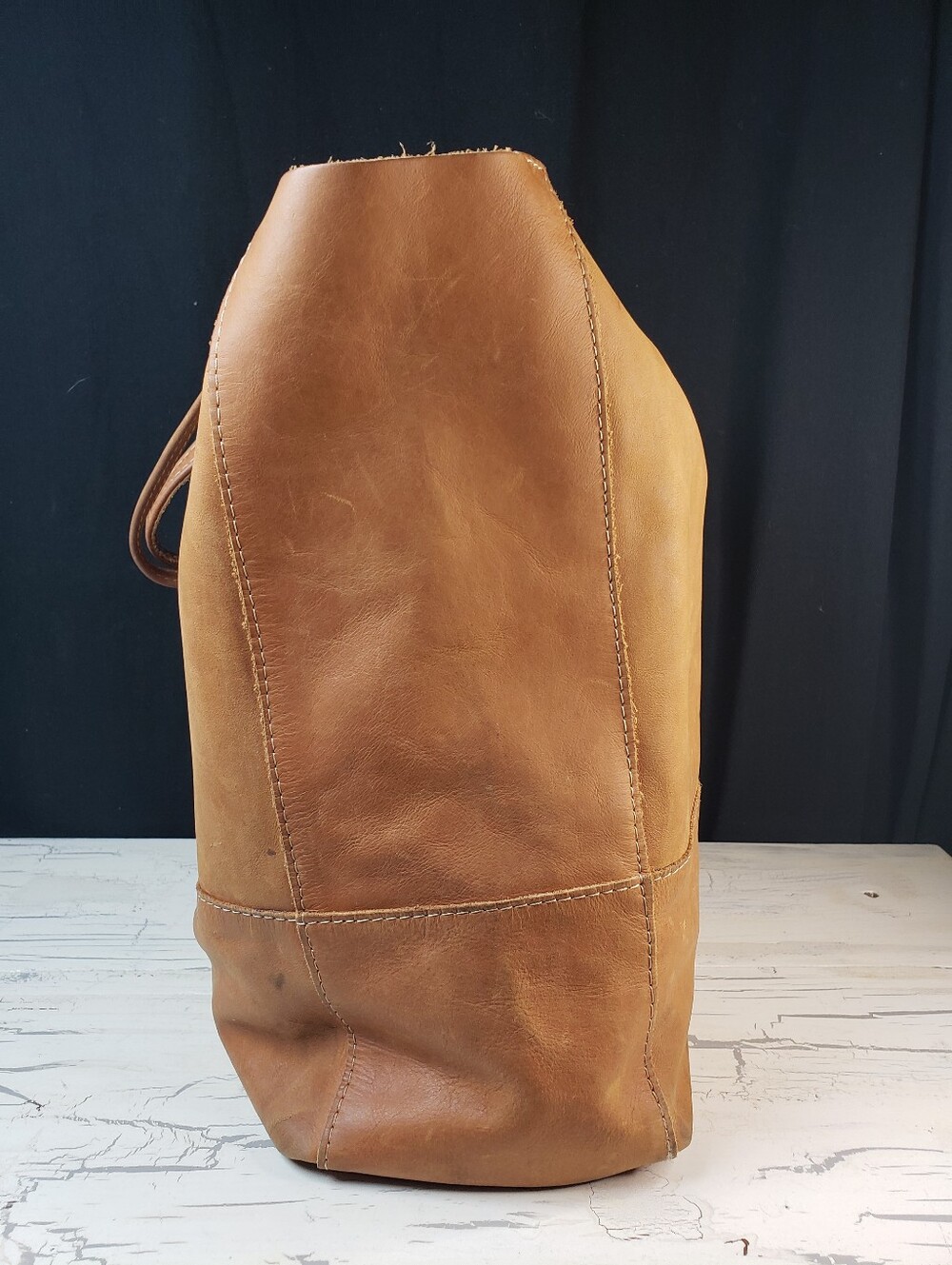 Sseko Designs Safari Leather Bucket Bag in Tan Camel Shade - Picture 5 of 16